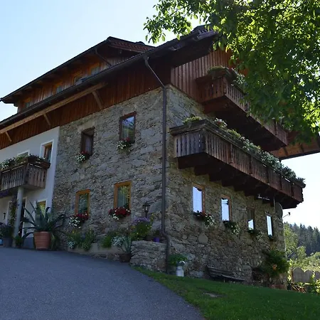 Turnerhof Konukevi Millstatt